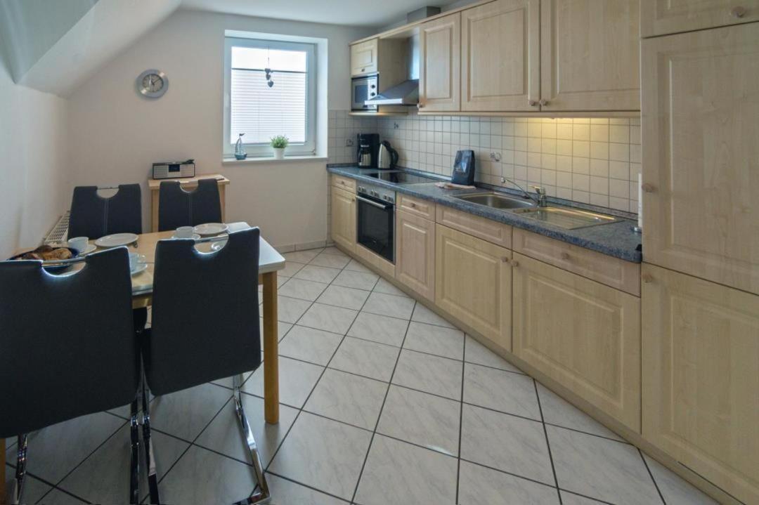 Ferienwohnung-Noerddiek-Strandnaehe-Meerblick Norddeich  Exterior foto